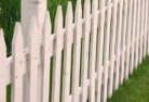 Lockyer Watersgarden-fencing-3.jpg; ?>
