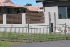Lockyer Watersgarden-fencing-4.jpg; ?>